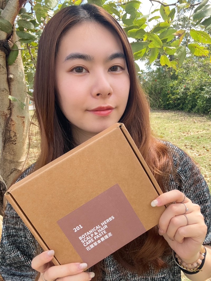 女人知己試用大隊,口碑行銷,部落客行銷,Flora Floral花葉草本養護泥,頭皮養護,頭皮護理,頭皮清潔,植萃染髮,中草藥,草本植萃,頭皮去角質,頭皮調理,花葉頭皮養護,201花葉草本養護泥,203花葉頭皮養護泥矯色版,頭皮養護專家